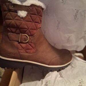 JBU Women's Brown Quilted Winter Boots